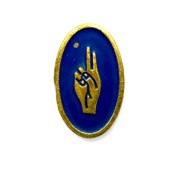 Vintage Girl Scouts Blue Enamel Pin Two-Finger Salute Brownies - Picture 3 of 3